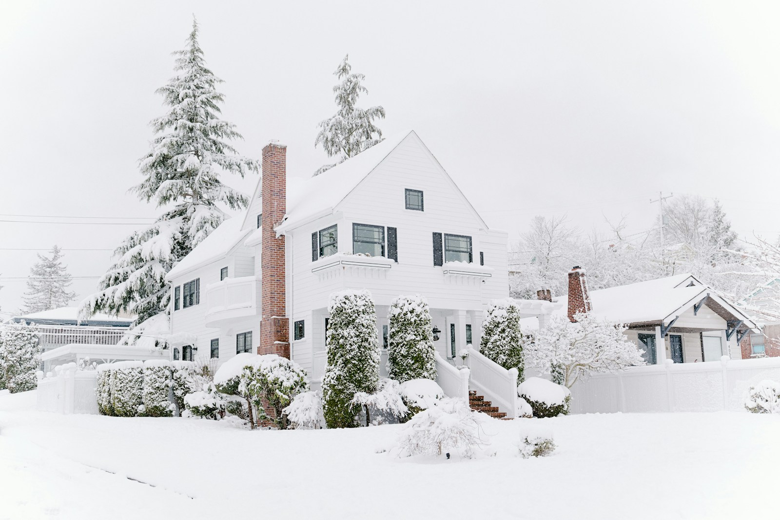 How Snow and Ice Can Lead to Home Insurance Claims